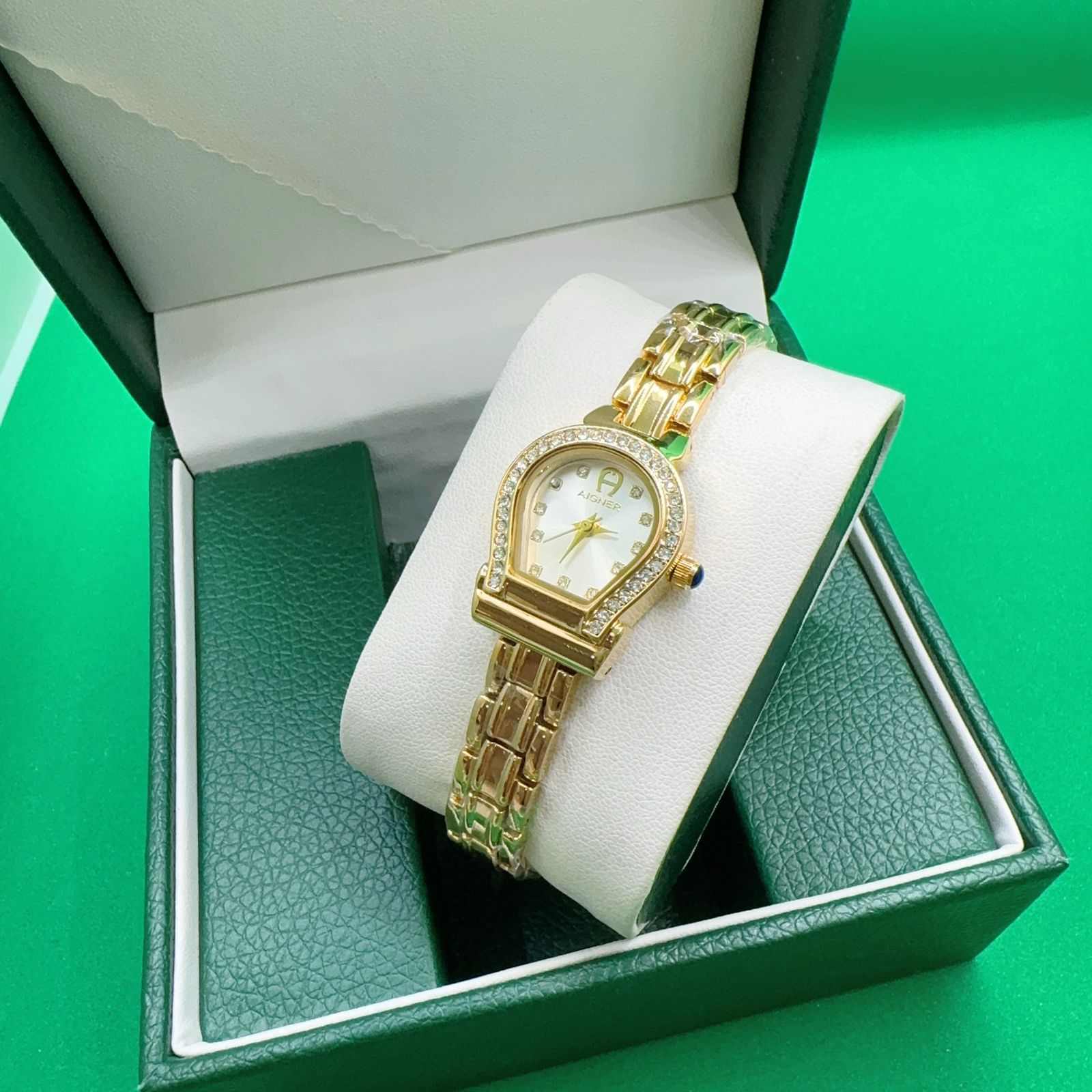 Lady Watch