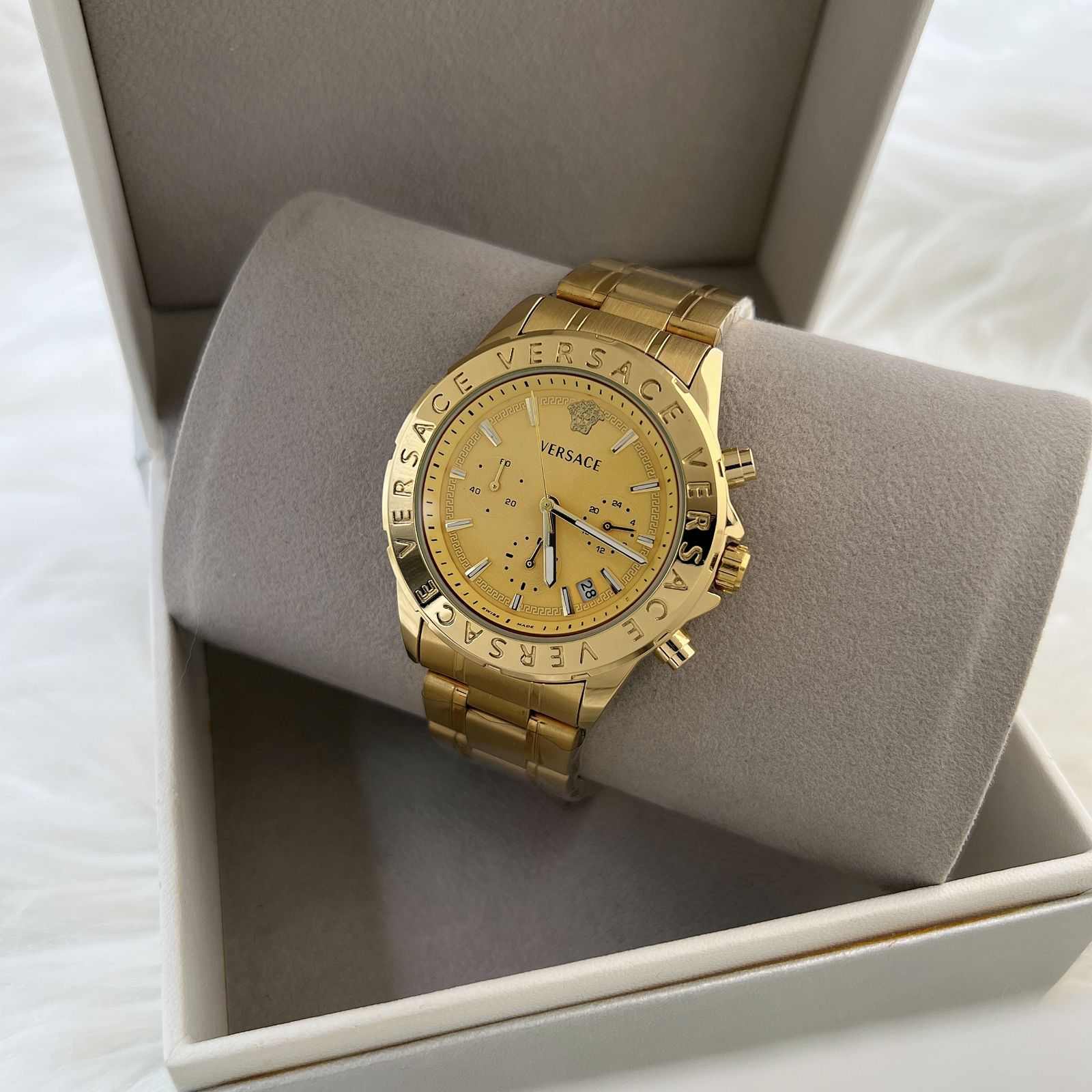 Versace Man chrono working