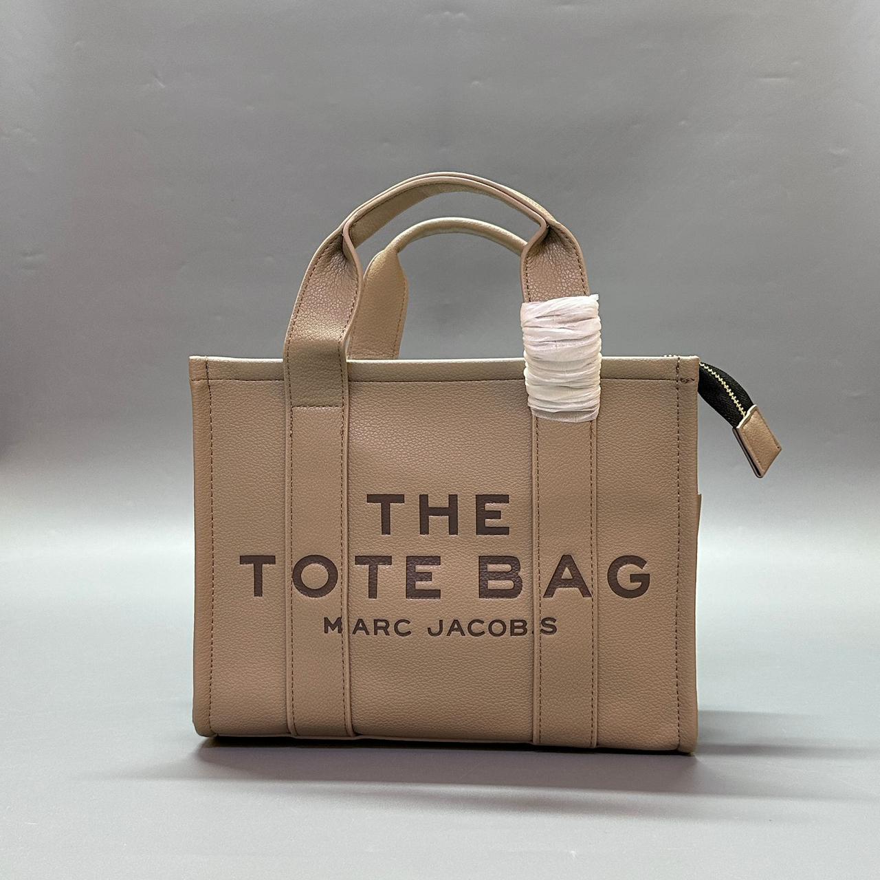 Beige tote bag
