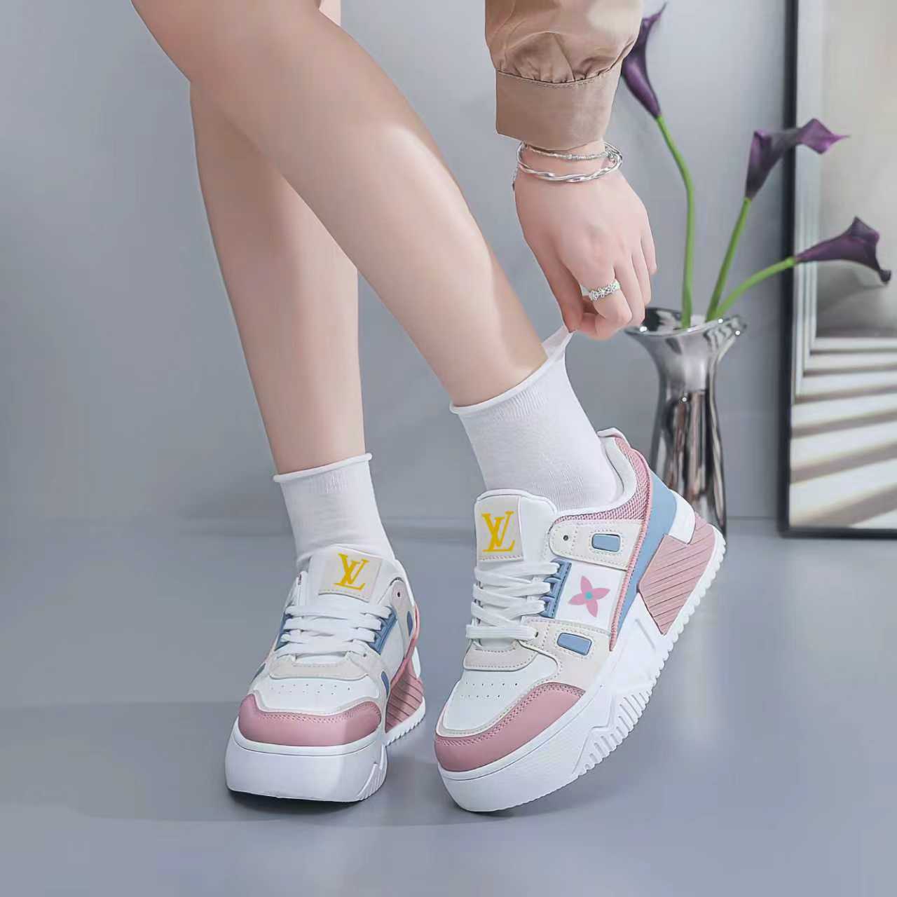 New Balance Men's 608 V5 Casual Comfort Cross Trainer Best Quality shoes