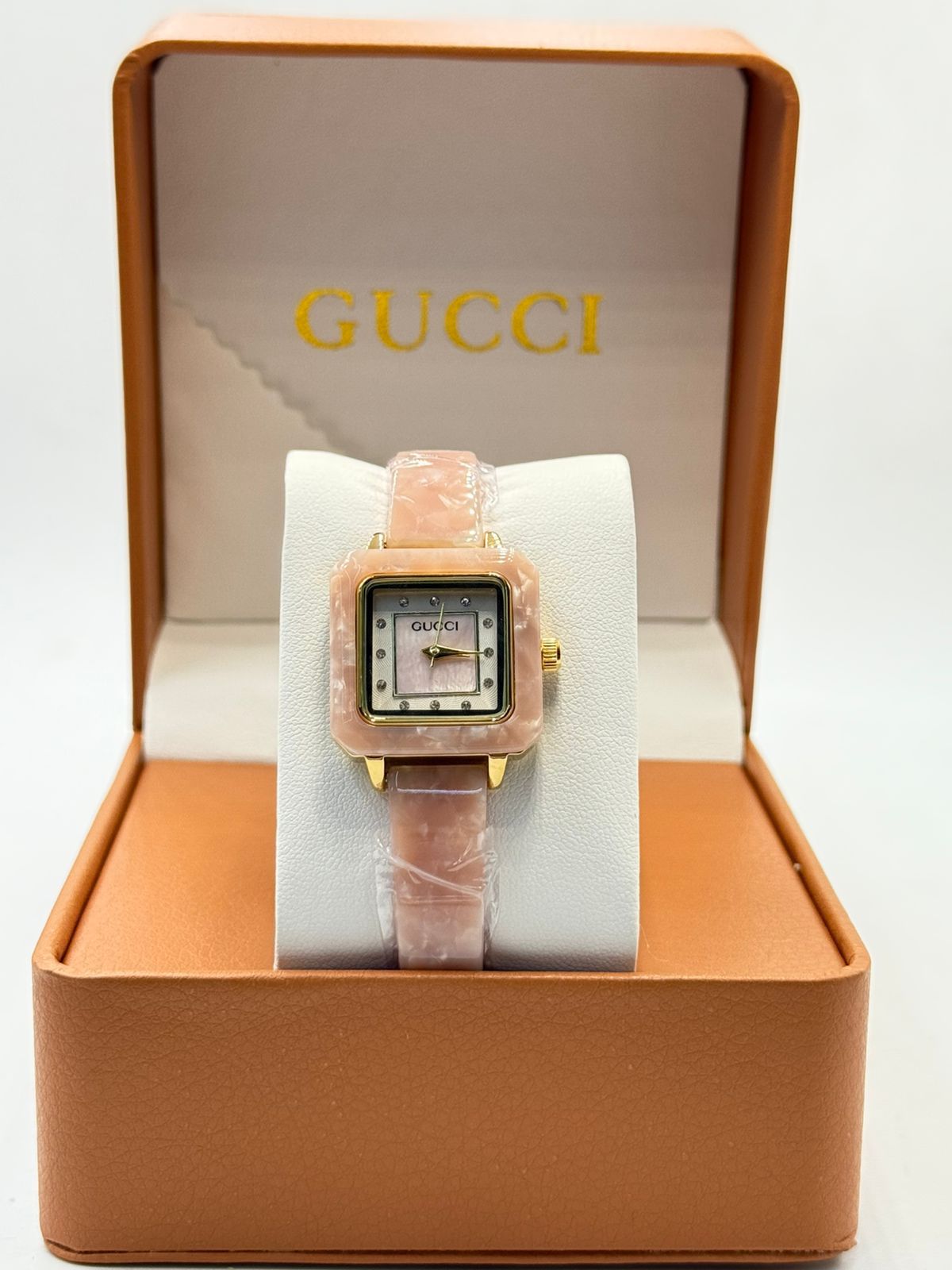 🌟Gucci Best Luxury Designer-Style Watch - Gold Chronograph Timepiece for Men & Women Quality Trending Watches 📈