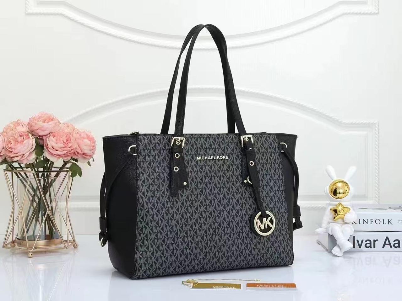 Best Quality Bags for Ladies in Leather manufacturing