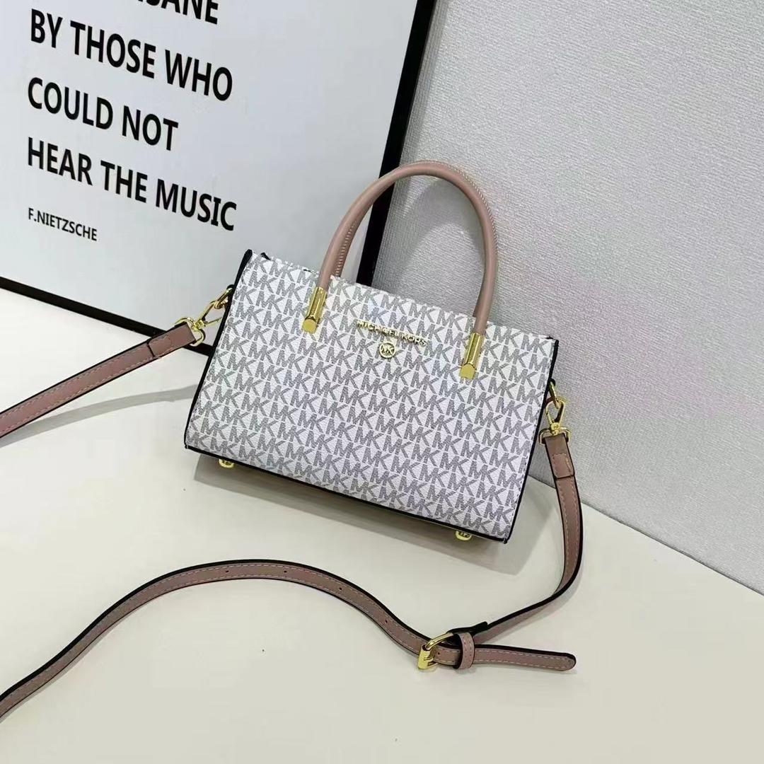 Best Quality Shoulder bags with box