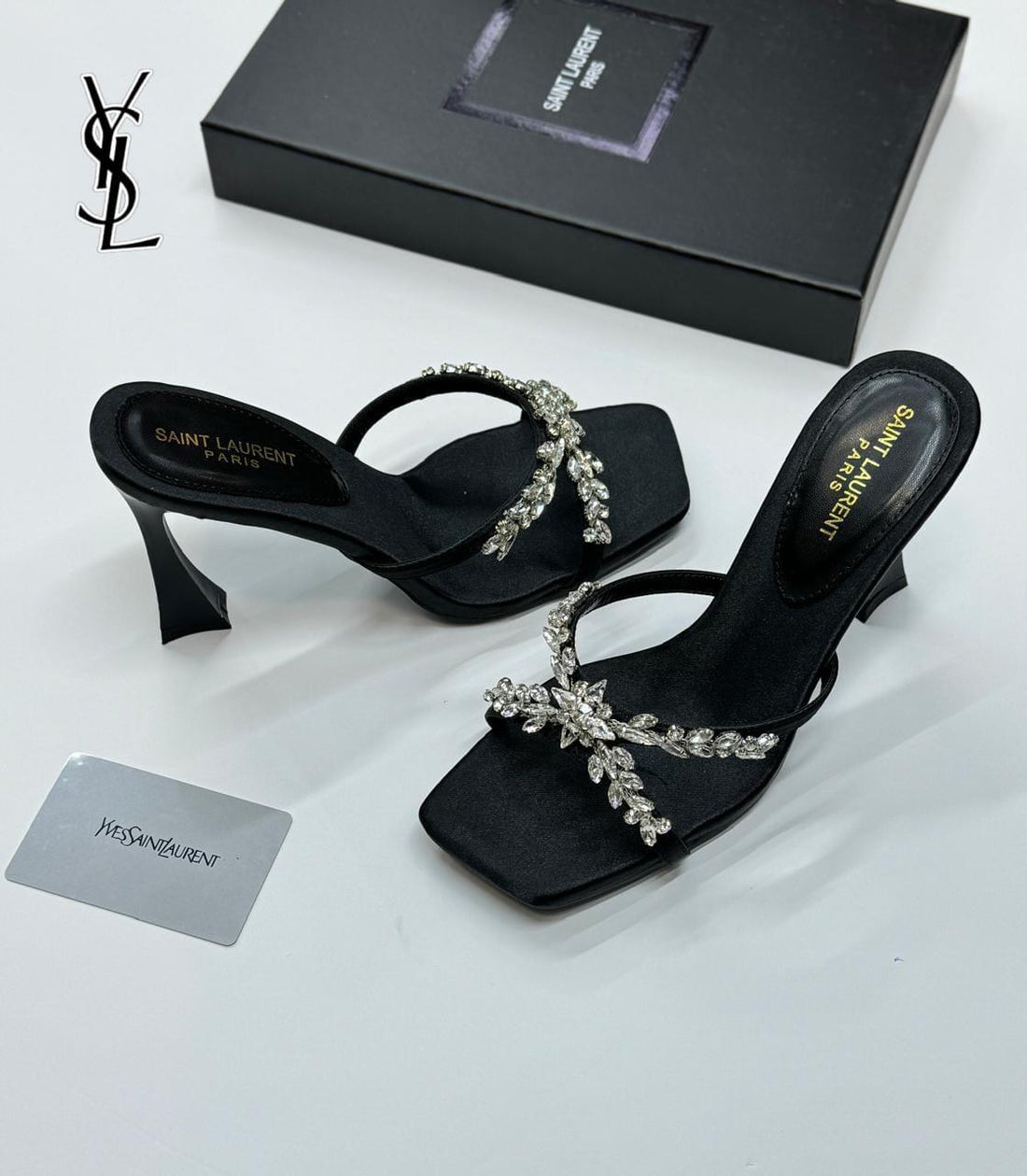 𝒀𝑽𝑬𝑺 𝑺𝑨𝑰𝑵𝑻 𝑳𝑨𝑼𝑹𝑬𝑵𝑻
💯high quality
Size 36-ro 41