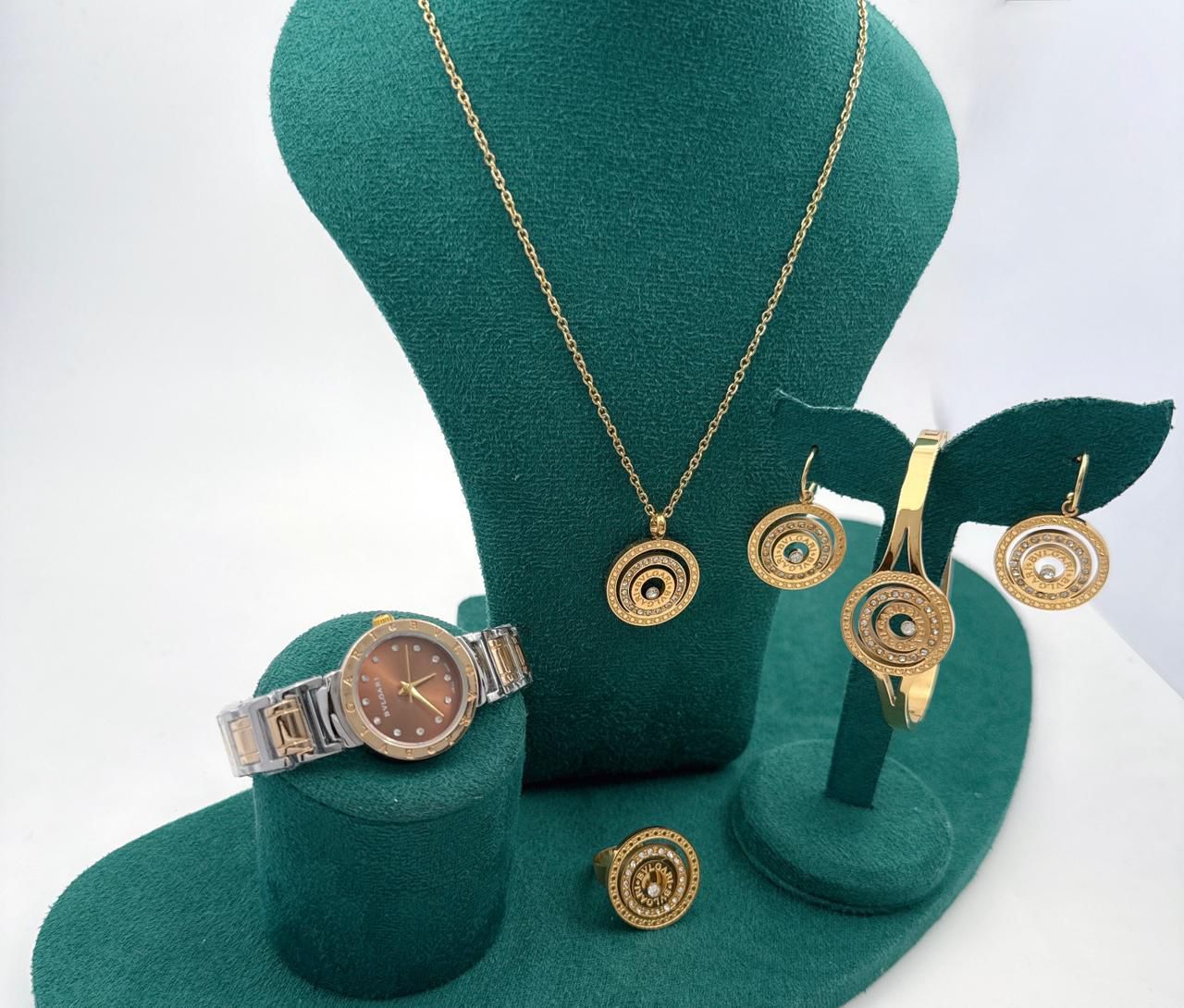 Premium Stainless Steel Watch - Classic Analog Timepiece with Date Display