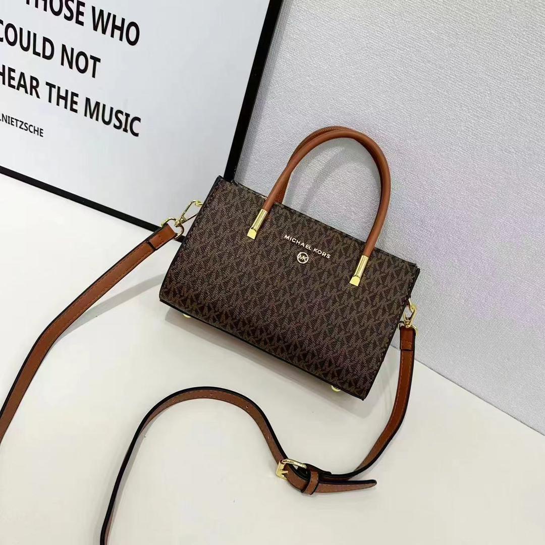 Best Quality Shoulder bags with box