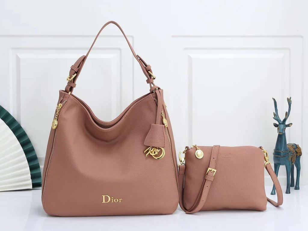 Best Quality Bags for Ladies in Leather manufacturing
