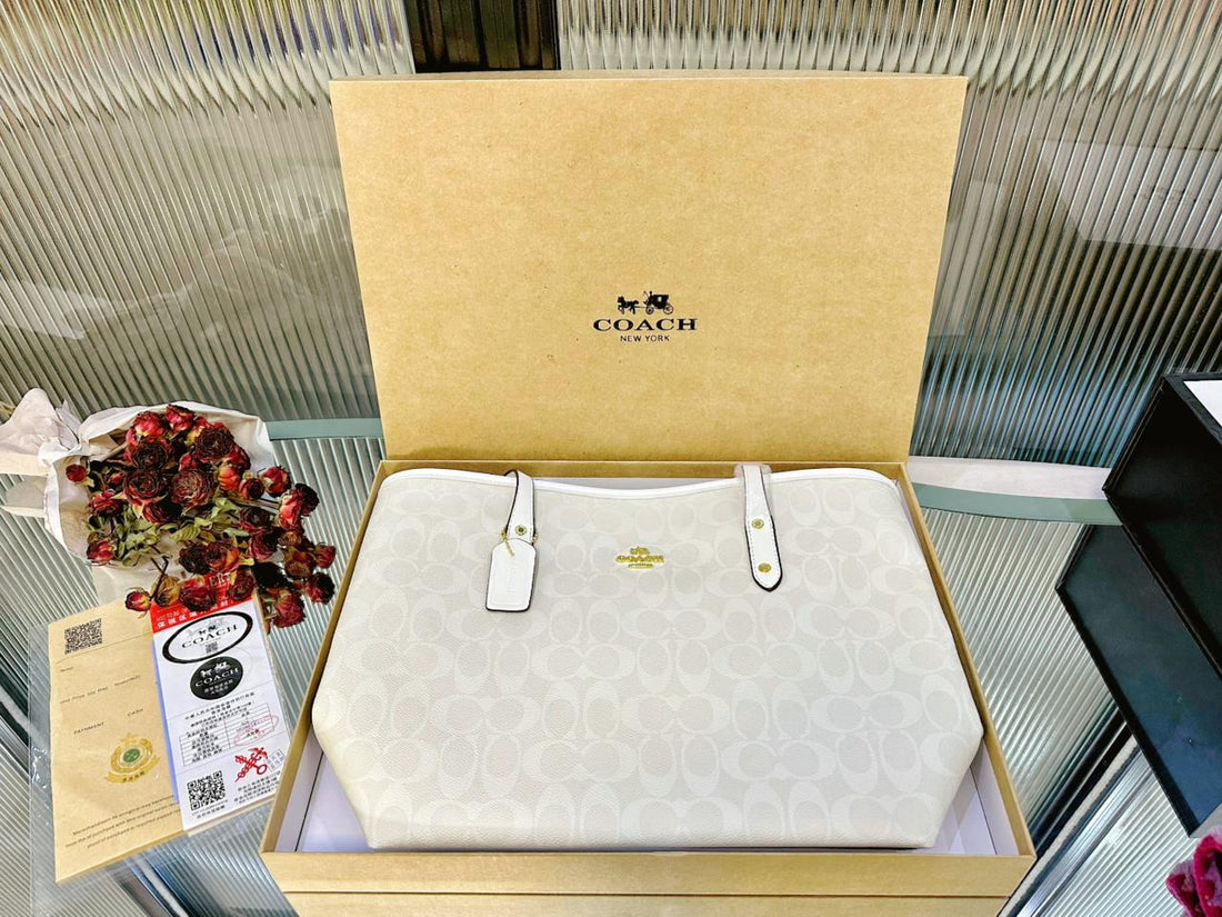 Best Quality Coach with best Quality