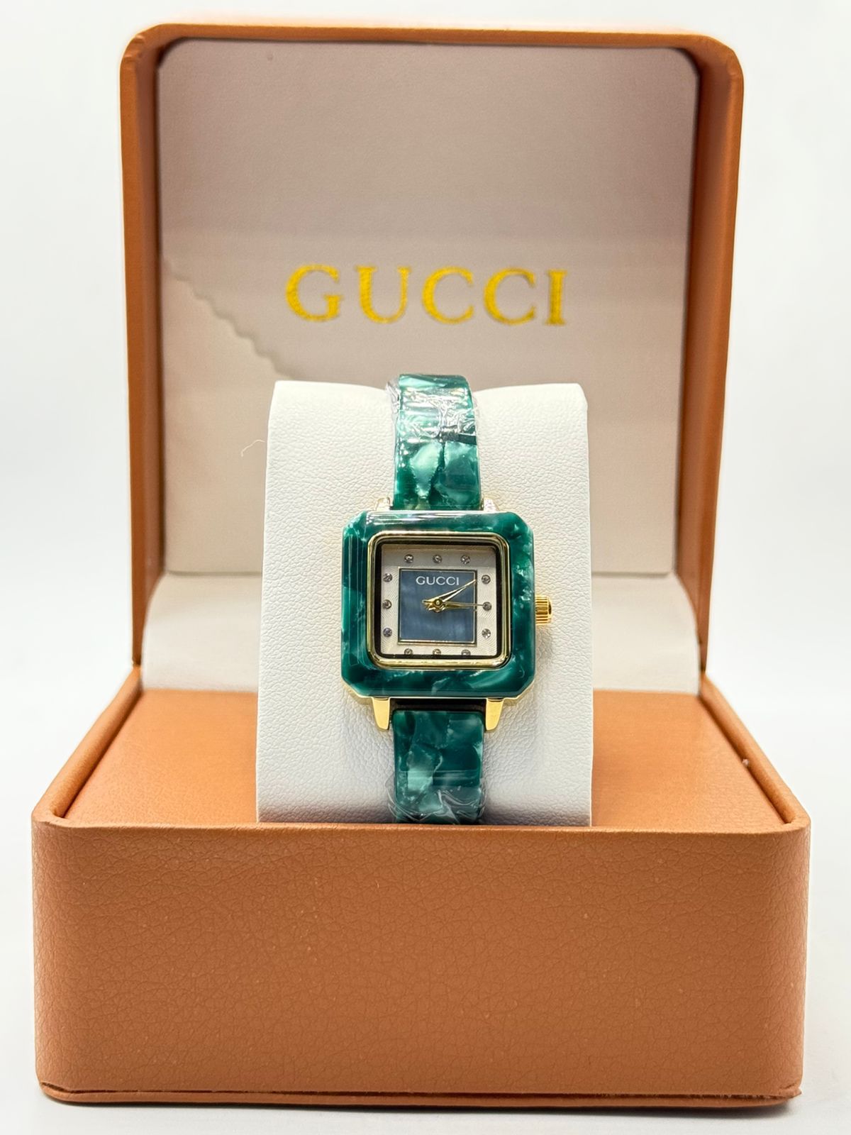 🌟Gucci Best Luxury Designer-Style Watch - Gold Chronograph Timepiece for Men & Women Quality Trending Watches 📈